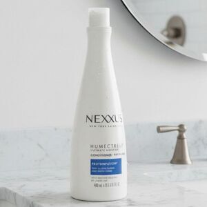 Nexxus Humectress Conditioner Revitalisant 13.5oz.